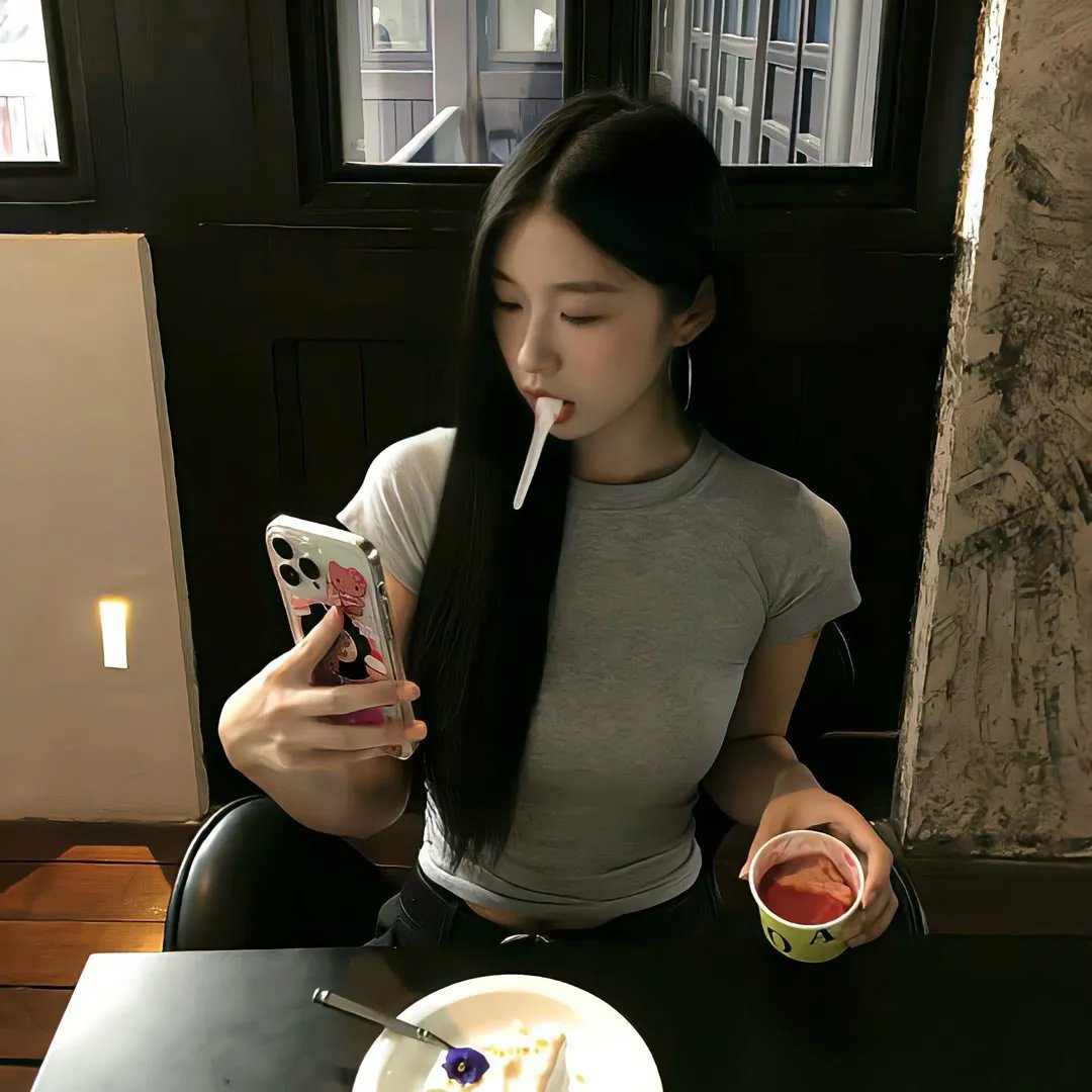 竹马其外，天降其中